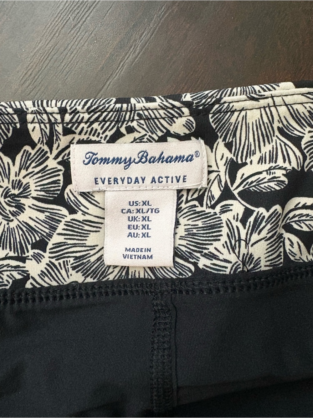 Tommy Bahama Everyday Active Floral Skort | XL | Brown & Cream Golf Tennis Skort - Picture 4 of 4